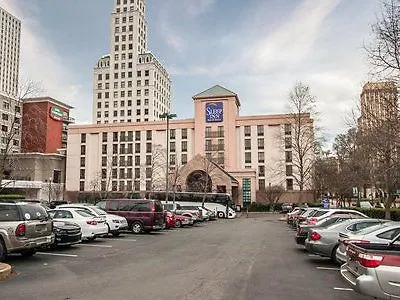 Moxy Memphis Downtown Hotel