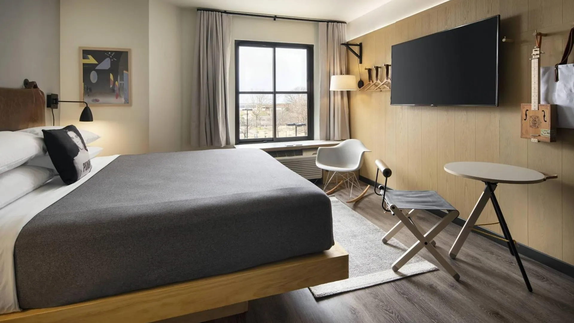 Moxy Memphis Downtown Hotel