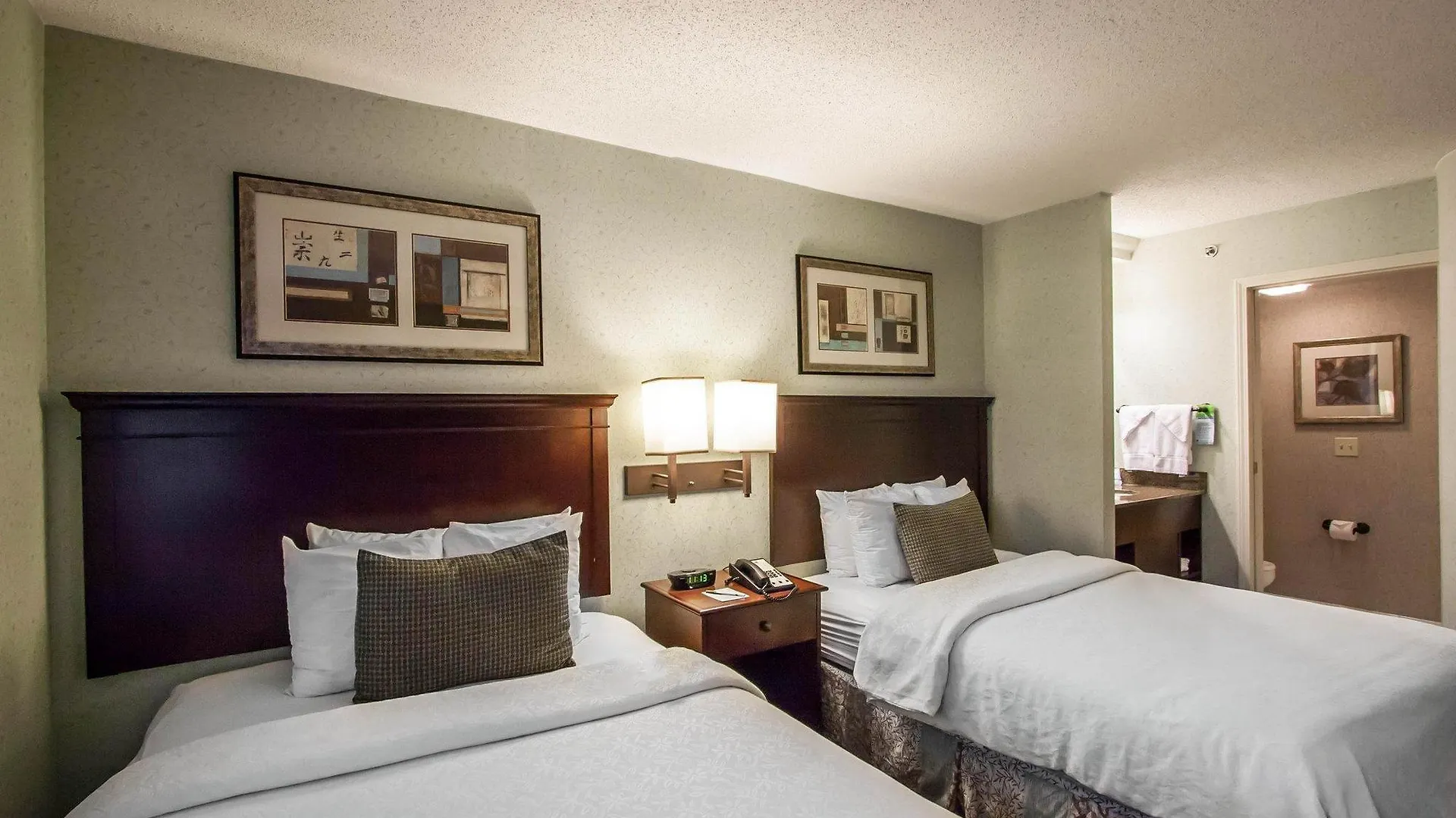 Moxy Memphis Downtown Hotel 3*,
