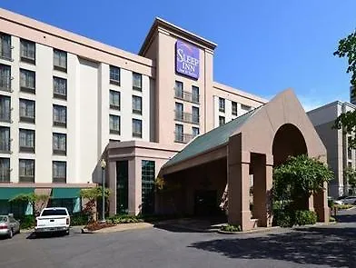 Moxy Memphis Downtown Hotel