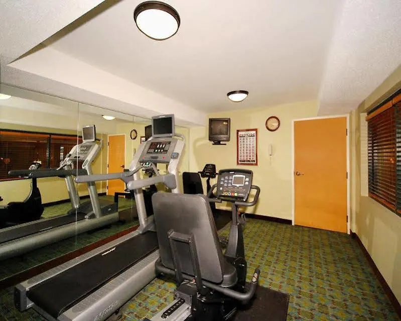 Moxy Memphis Downtown Hotel 3*,  United States