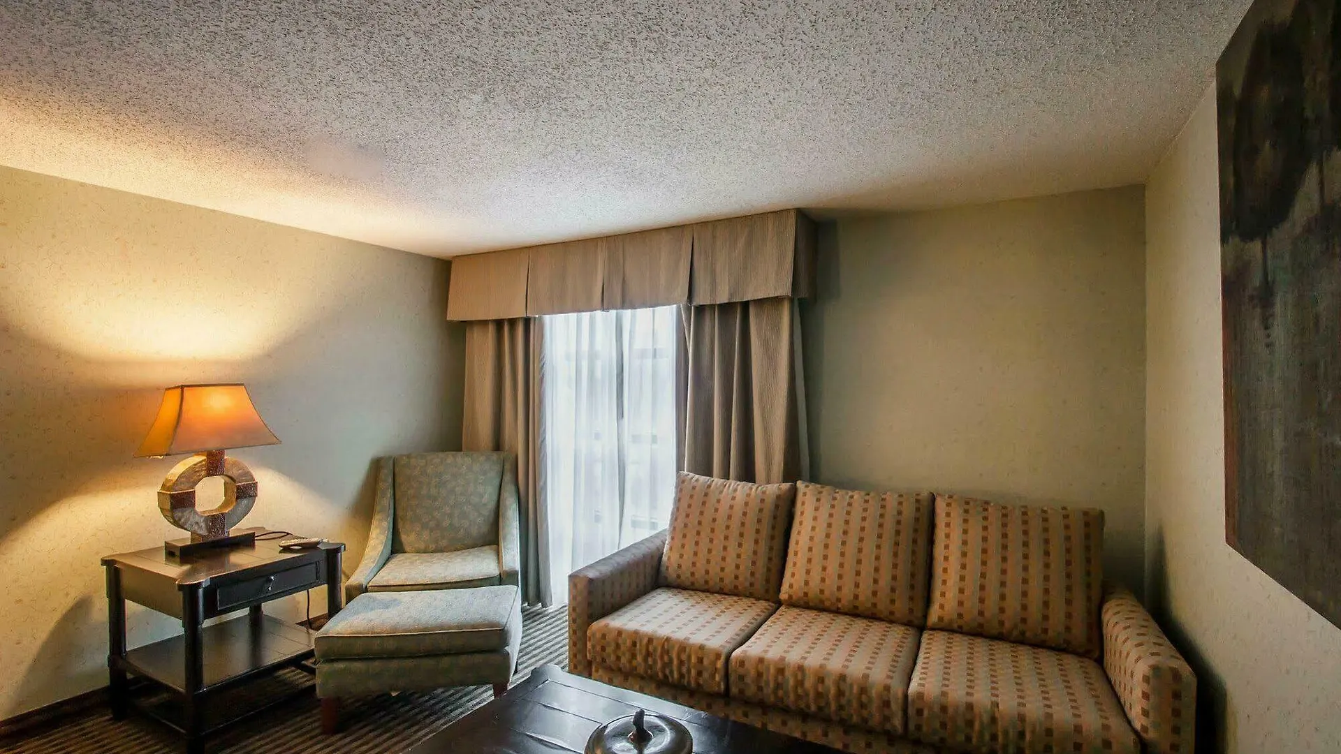 Moxy Memphis Downtown Hotel