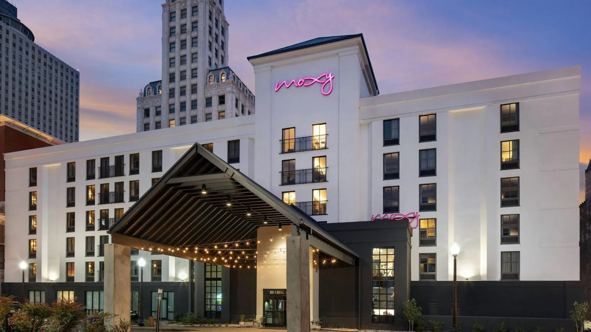 Hotel Moxy Memphis Downtown 3*,